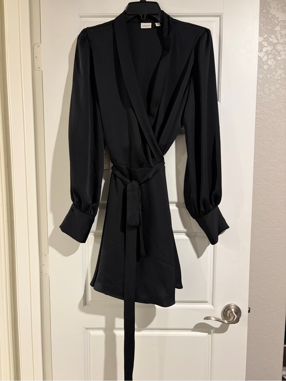 Aritzia | Babaton Black Hyde Tie-Waist Flowy Wrap Mini Dress | Sz L - Picture 3 of 8